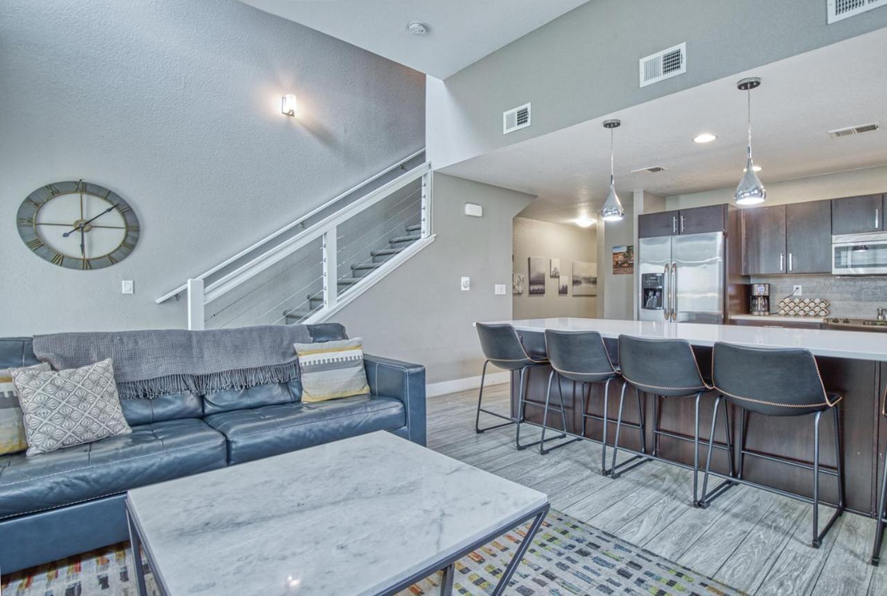 Modern Townhome Near Old Town, Breweries, & River! Форт-Коллінс Екстер'єр фото