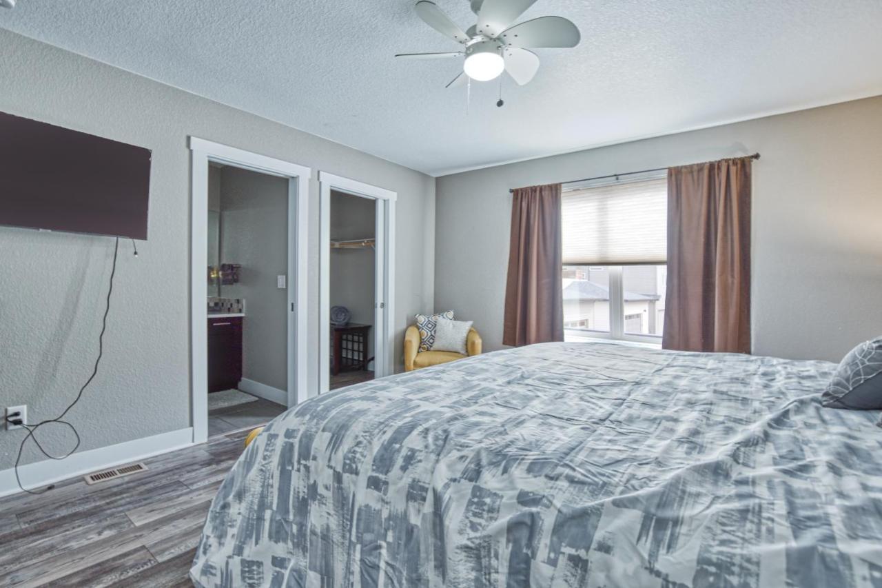 Modern Townhome Near Old Town, Breweries, & River! Форт-Коллінс Екстер'єр фото