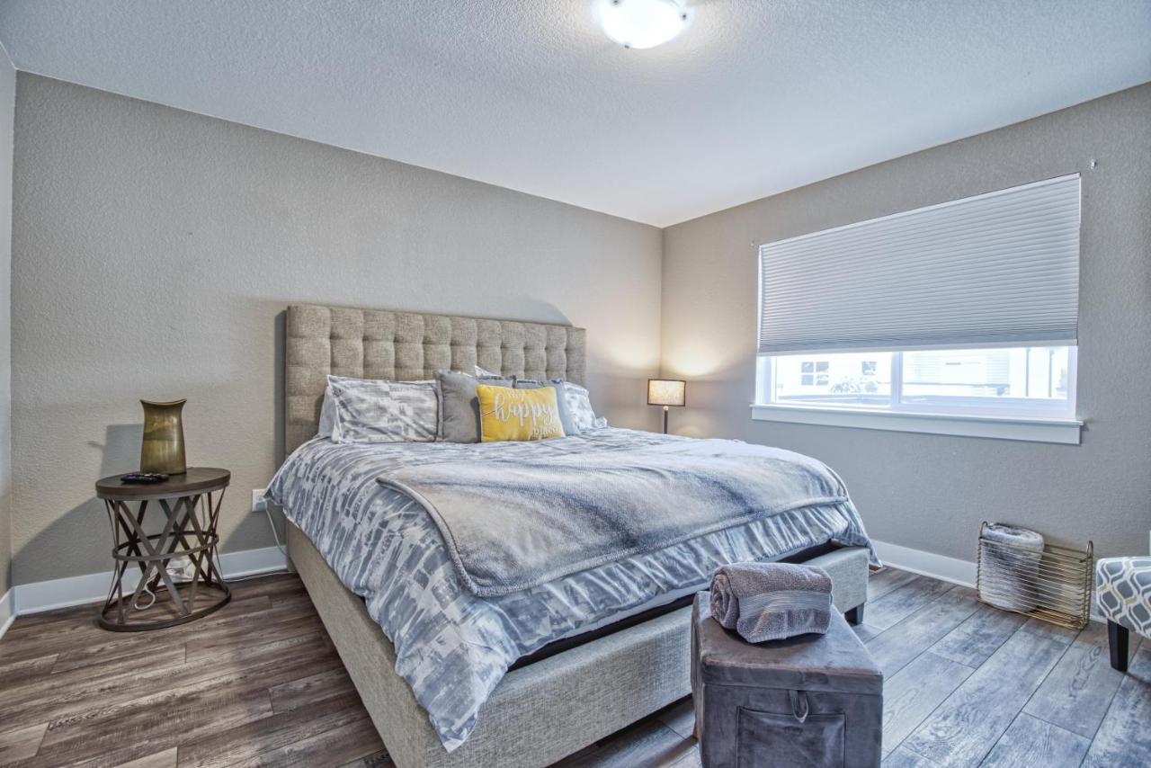 Modern Townhome Near Old Town, Breweries, & River! Форт-Коллінс Екстер'єр фото