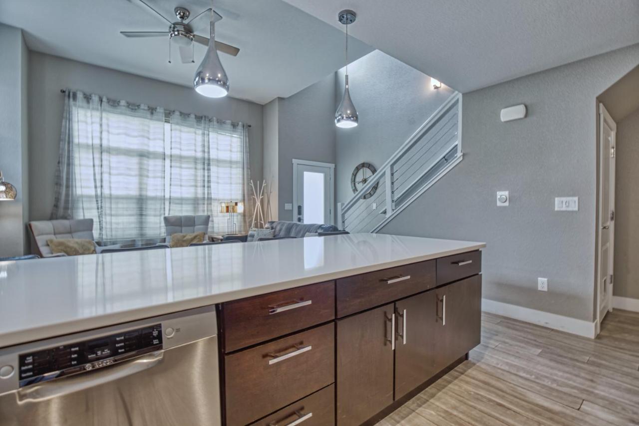 Modern Townhome Near Old Town, Breweries, & River! Форт-Коллінс Екстер'єр фото